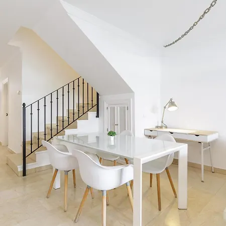 Apartment Spacious 2 Bed Duplex In Aloha Gardens Close To Puerto Banus Marbella