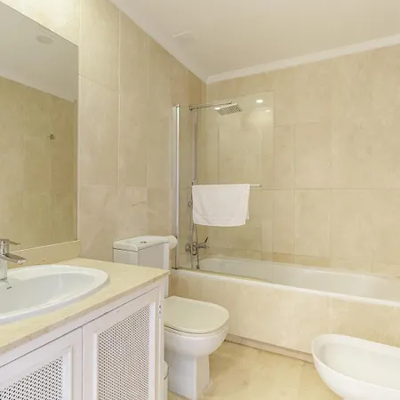 Spacious 2 Bed Duplex In Aloha Gardens Close To Puerto Banus * 马尔韦利亚