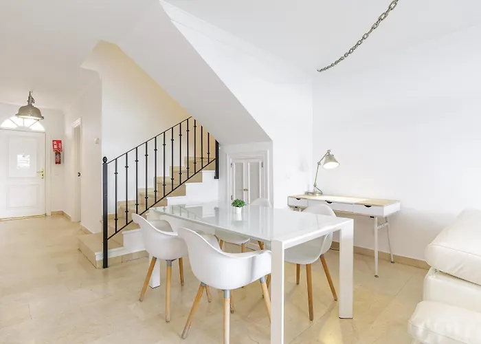 דירה Spacious 2 Bed Duplex In Aloha Gardens Close To Puerto Banus מארבלה