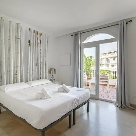 Апартаменты Spacious 2 Bed Duplex In Aloha Gardens Close To Puerto Banus *
