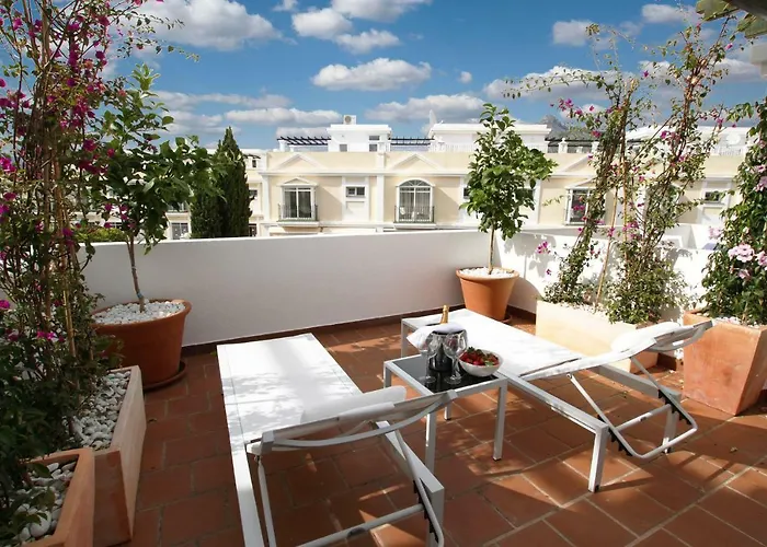 Spacious 2 Bed Duplex In Aloha Gardens Close To Puerto Banus * 마르베야