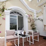 Apartment Spacious 2 Bed Duplex In Aloha Gardens Close To Puerto Banus *